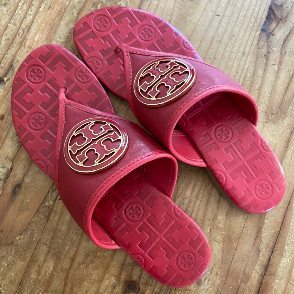 Tory Burch Red thong sandals 8M